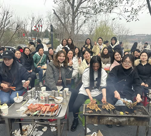 綿陽(yáng)市先鋒醫(yī)療器械有限公司—— 慶?！?.8婦女節(jié)”，共赴燒烤盛宴，致敬巾幗風(fēng)采